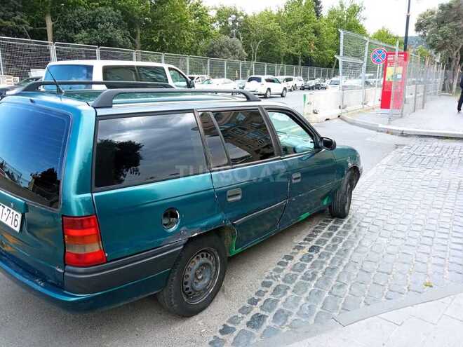 Opel Astra 1995, 323,340 km - 1.6 l - Bakı