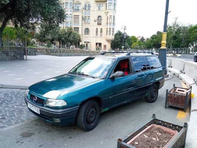 Opel Astra 1995, 323,340 km - 1.6 l - Bakı