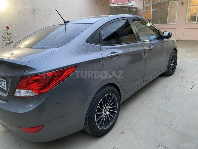 Hyundai Accent 2014, 131,590 km - 1.6 л - Bakı
