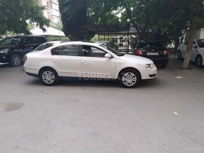 Volkswagen Passat 2010, 136,500 km - 1.8 l - Bakı