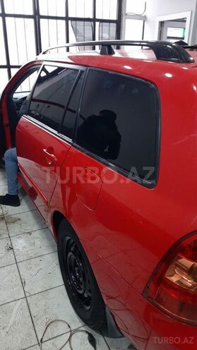 Toyota Corolla 2005, 236,000 km - 1.4 l - Bakı