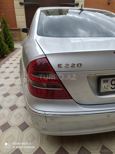 Mercedes E 220 2004, 372,000 km - 2.2 л - Bakı