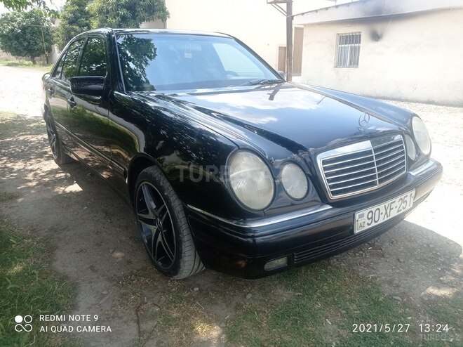 Mercedes E 320 1997, 254,667 km - 3.2 l - Gəncə