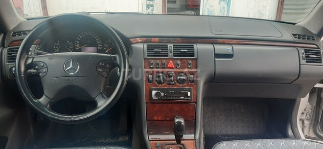 Mercedes E 220 1999, 450,000 km - 2.2 л - Bakı
