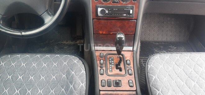 Mercedes E 220 1999, 450,000 km - 2.2 л - Bakı
