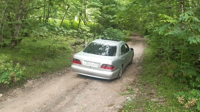 Mercedes E 220 1999, 450,000 km - 2.2 л - Bakı