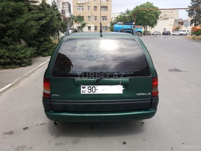 Opel Astra 1996, 390,000 km - 1.6 l - Bakı