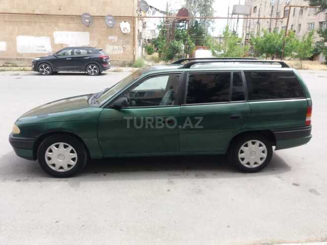 Opel Astra 1996, 390,000 km - 1.6 l - Bakı