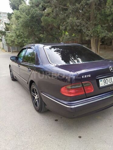 Mercedes E 270 2000, 316,000 km - 2.7 l - Bakı