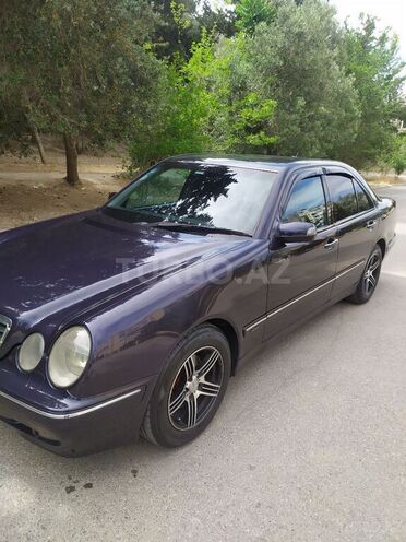 Mercedes E 270 2000, 316,000 km - 2.7 l - Bakı