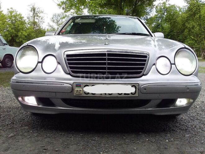 Mercedes E 240 2000, 301,249 km - 2.6 l - Zaqatala