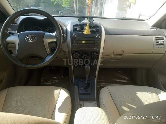 Toyota Corolla 2010, 170,000 km - 1.8 l - Bakı