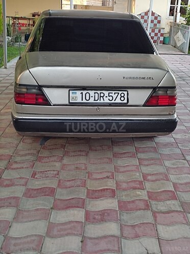 Mercedes E 200 1990, 700,000 km - 2.0 l - Sabirabad