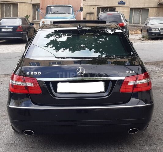 Mercedes E 180 2011, 115,000 km - 1.8 l - Bakı