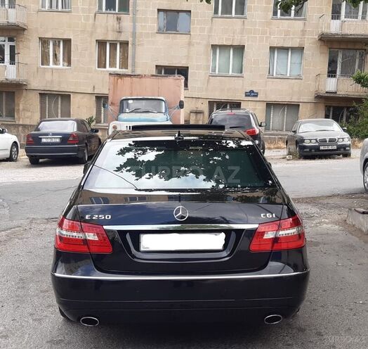 Mercedes E 180 2011, 115,000 km - 1.8 l - Bakı