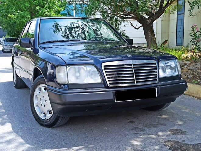 Mercedes E 200 1995, 310,000 km - 2.0 l - Sumqayıt
