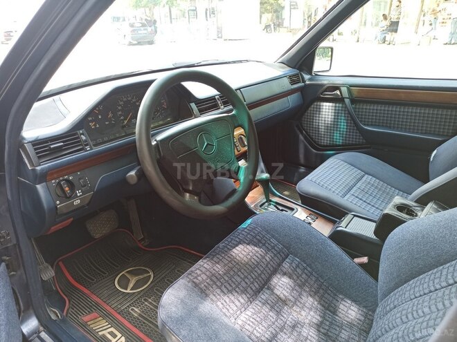 Mercedes E 200 1995, 310,000 km - 2.0 l - Sumqayıt