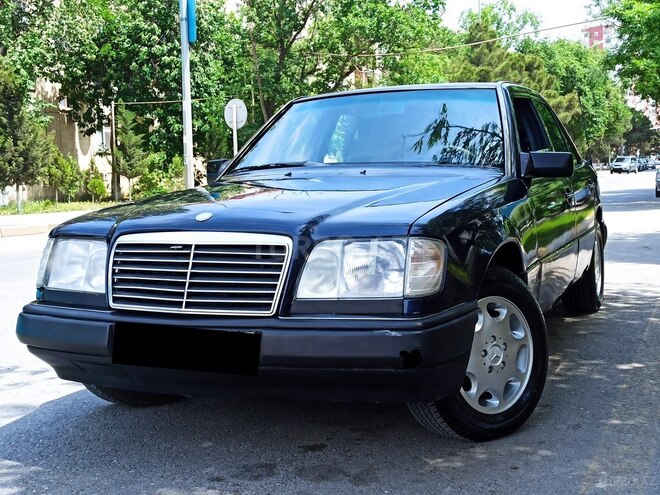Mercedes E 200 1995, 310,000 km - 2.0 l - Sumqayıt