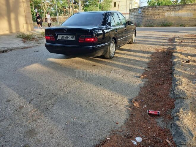 Mercedes E 280 1996, 390,000 km - 2.8 l - Bakı