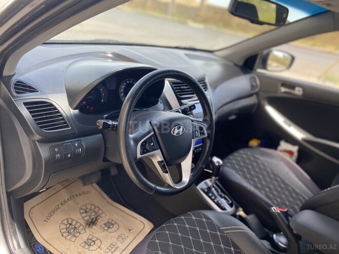 Hyundai Accent 2013, 174,000 km - 1.6 л - Bakı