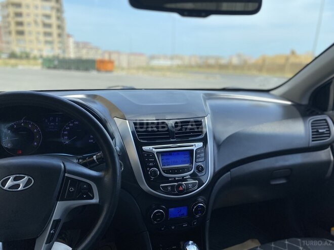 Hyundai Accent 2013, 174,000 km - 1.6 л - Bakı