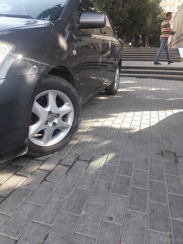 Toyota Corolla 2006, 190,000 km - 1.4 л - Bakı