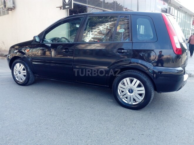Ford Fiesta 2011, 110,000 km - 1.6 l - Sumqayıt
