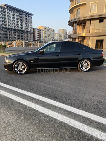 BMW 525 2002, 245,000 km - 2.5 л - Sumqayıt