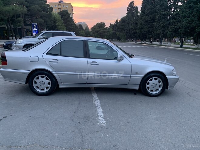 Mercedes C 200 1999, 200,000 km - 2.0 l - Sumqayıt