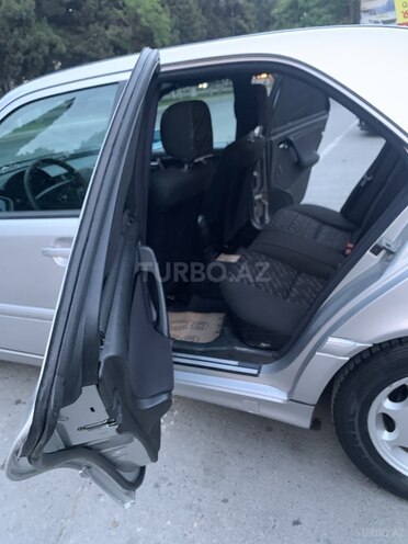 Mercedes C 200 1999, 200,000 km - 2.0 l - Sumqayıt