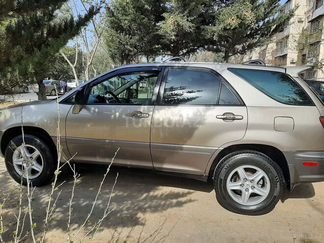 Lexus RX 300 2001, 325,896 km - 3.0 l - Bakı