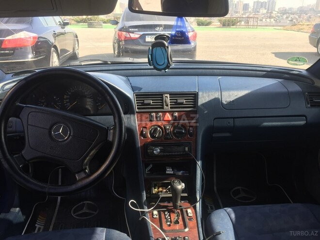 Mercedes C 240 2000, 355,000 km - 2.6 l - Bakı