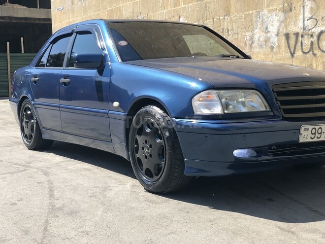 Mercedes C 240 2000, 355,000 km - 2.6 l - Bakı