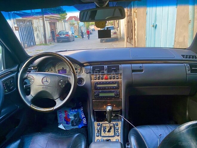 Mercedes E 280 2000, 257,100 km - 2.8 l - Bakı