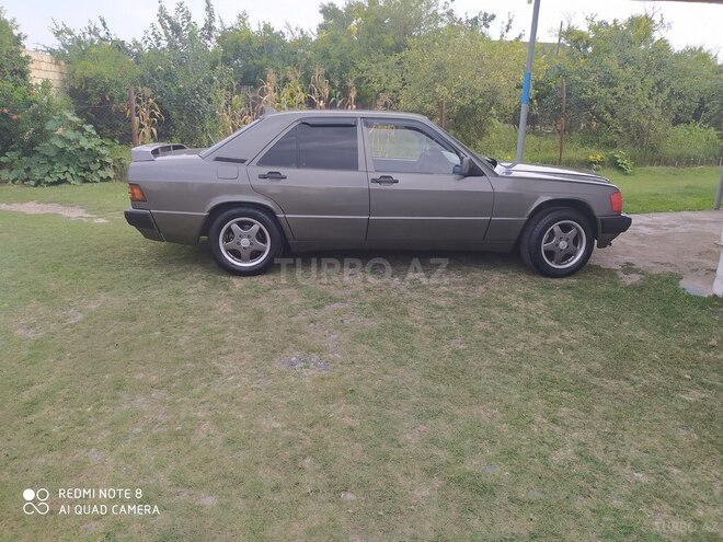 Mercedes 190 1992, 462,000 km - 2.0 l - Sabirabad