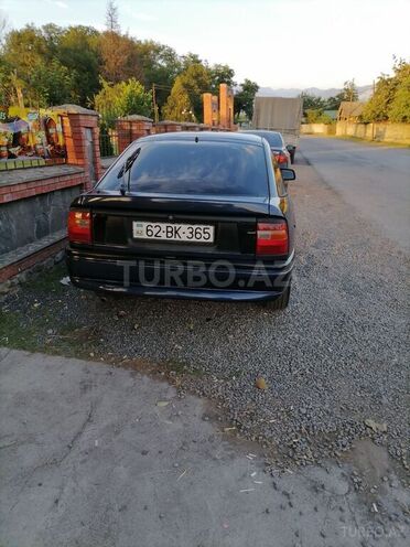 Opel Vectra 1995, 401,000 km - 2.0 l - Zaqatala