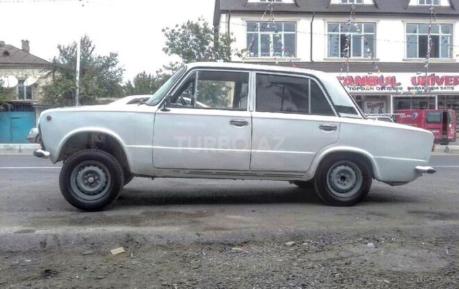 LADA (VAZ) 21011 1976, 211,111 km - 1.6 l - Gəncə