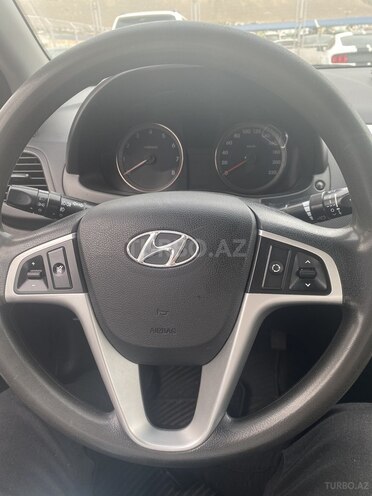 Hyundai Accent 2013, 199,200 km - 1.6 l - Bakı