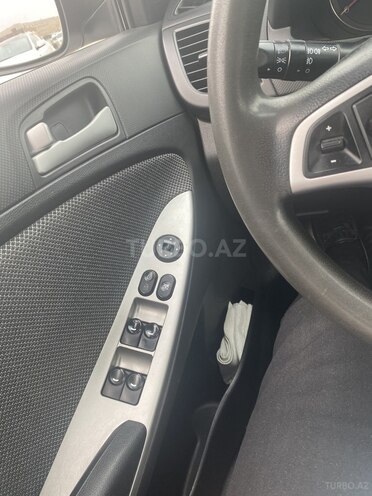 Hyundai Accent 2013, 199,200 km - 1.6 l - Bakı