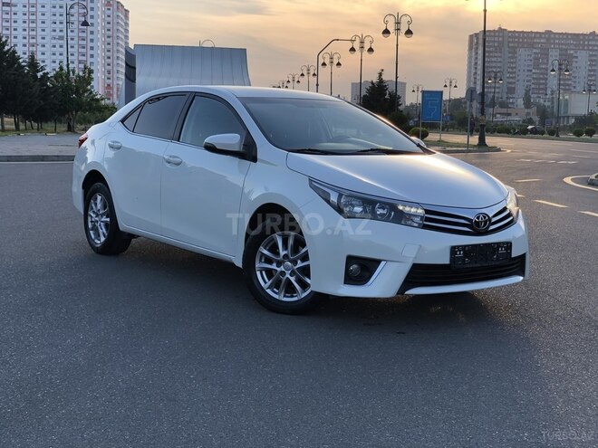 Toyota Corolla 2013, 137,000 km - 1.6 л - Bakı