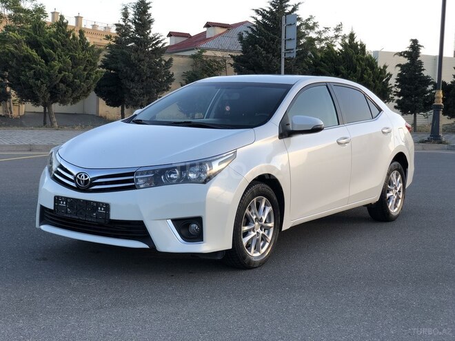 Toyota Corolla 2013, 137,000 km - 1.6 л - Bakı