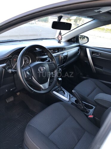 Toyota Corolla 2013, 137,000 km - 1.6 л - Bakı