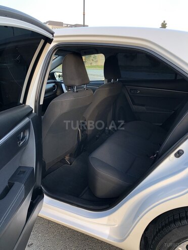 Toyota Corolla 2013, 137,000 km - 1.6 л - Bakı
