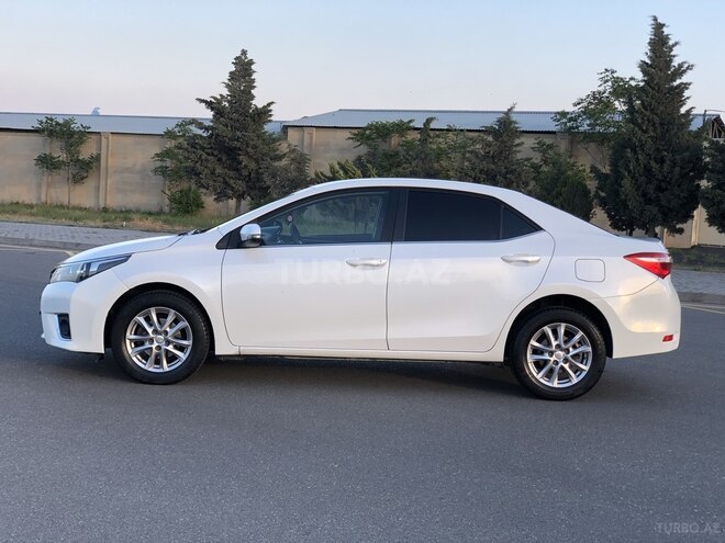 Toyota Corolla 2013, 137,000 km - 1.6 л - Bakı