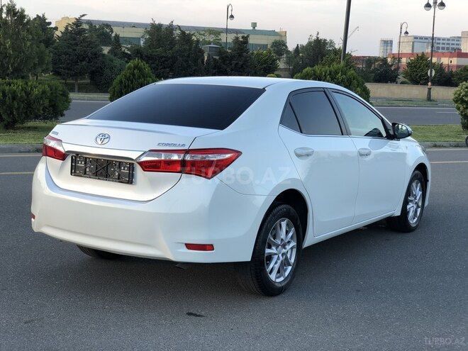 Toyota Corolla 2013, 137,000 km - 1.6 л - Bakı