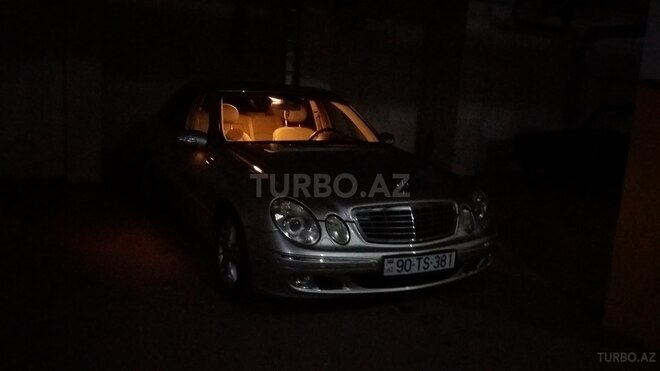 Mercedes E 240 2002, 195,000 km - 2.6 l - Bakı
