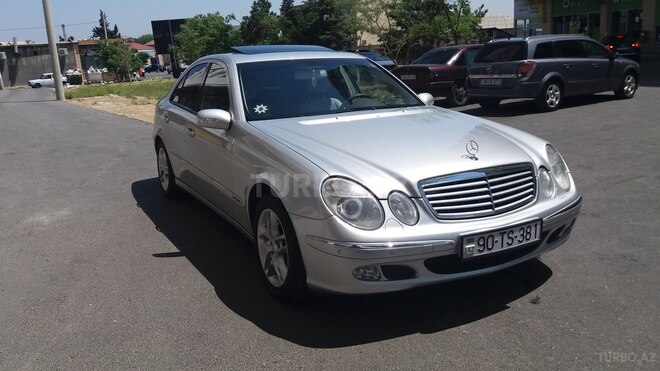 Mercedes E 240 2002, 195,000 km - 2.6 l - Bakı