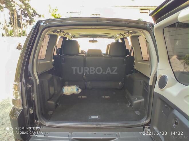 Mitsubishi Pajero 2010, 178,500 km - 3.5 л - Bakı