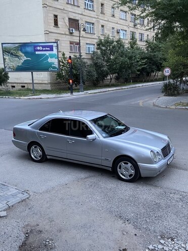 Mercedes E 220 1998, 378,864 km - 2.2 l - Bakı