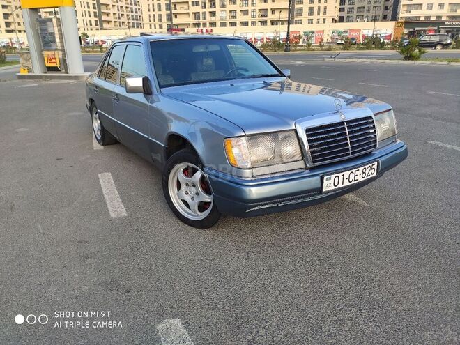 Mercedes E 300 1992, 325,000 km - 3.0 l - Sumqayıt
